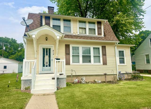 Property at 812 Illinois Ave, Ottawa, IL 61350, 3 beds, 1 bath