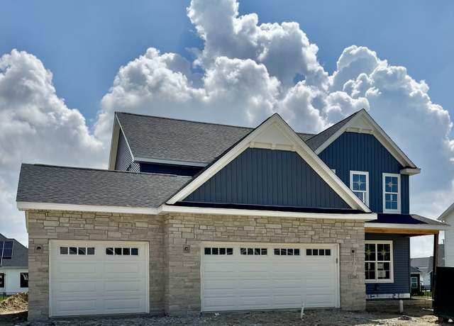 Property at 1208 Briarwood Ln, Mahomet, IL 61853, 5 beds, 3.5 baths