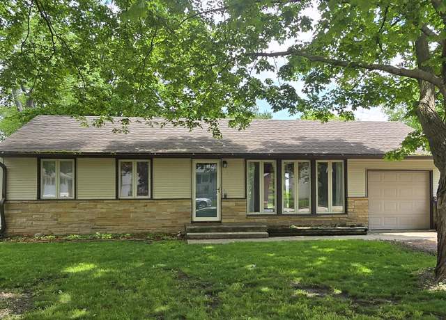 Property at 512 Stout St, St. Joseph, IL 61873, 3 beds, 1 bath