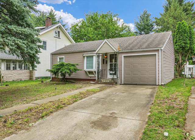 Property at 1709 W Park Ave, Champaign, IL 61821, 2 beds, 1 bath