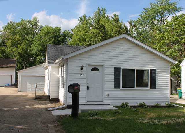 Property at 517 Victor St, Sycamore, IL 60178, 2 beds, 1 bath