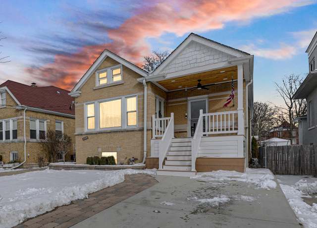 Property at 11313 S Bell Ave, Chicago, IL 60643, 4 beds, 4 baths