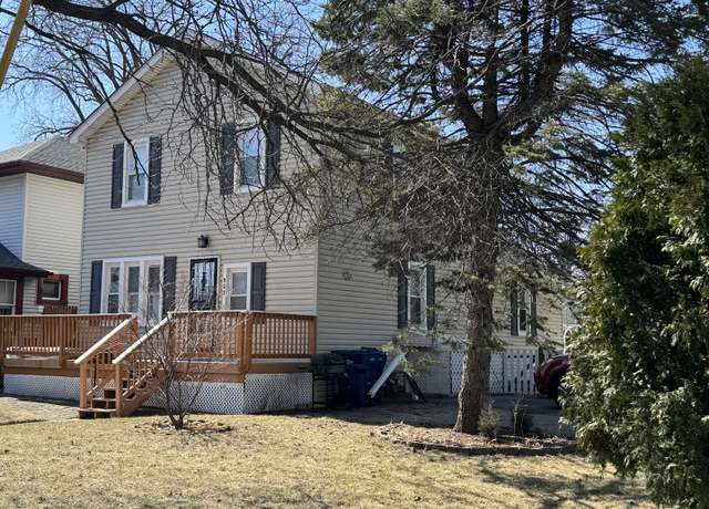 Property at 932 N Jackson St, Waukegan, IL 60085, 4 beds, 3 baths