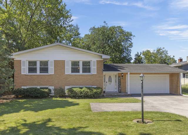 Property at 573 Maple Ave, Lisle, IL 60532, 5 beds, 2 baths