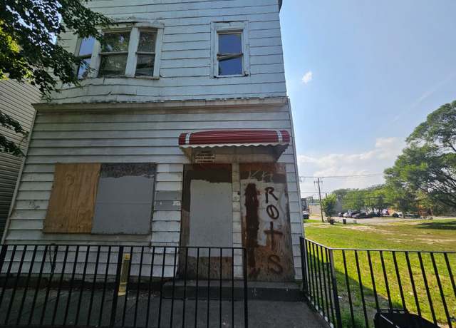 Property at 8714 S Houston Ave, Chicago, IL 60617, 7 beds, 3 baths