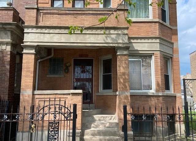 Property at 3544 W Congress Pkwy, Chicago, IL 60624, 4 beds, 3 baths
