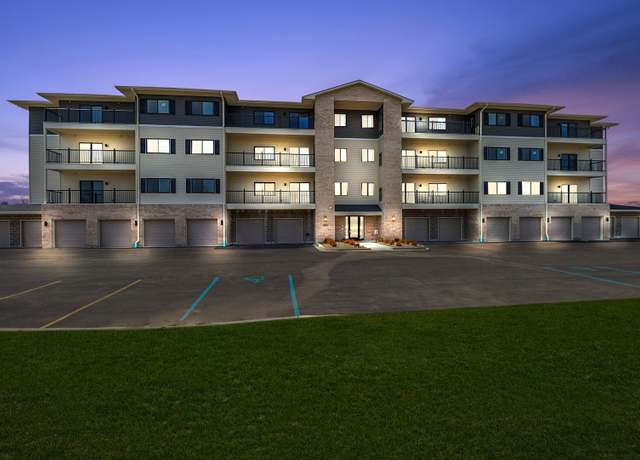 Property at 2034 W 75th Pl #32, Merrillville, IN 46410, 2 beds, 1.5 baths