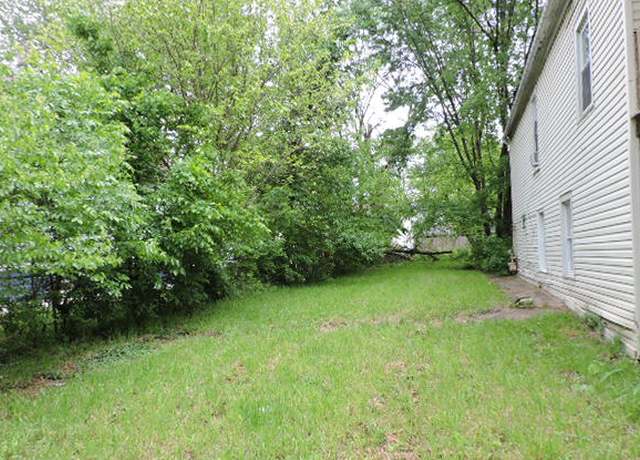 Property at 222 W 110th St, Chicago, IL 60628