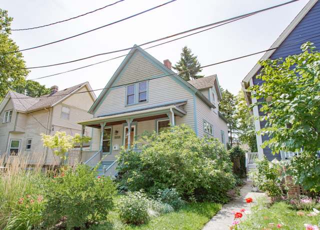 Property at 1608 Davis St, Evanston, IL 60201, 3 beds, 2 baths