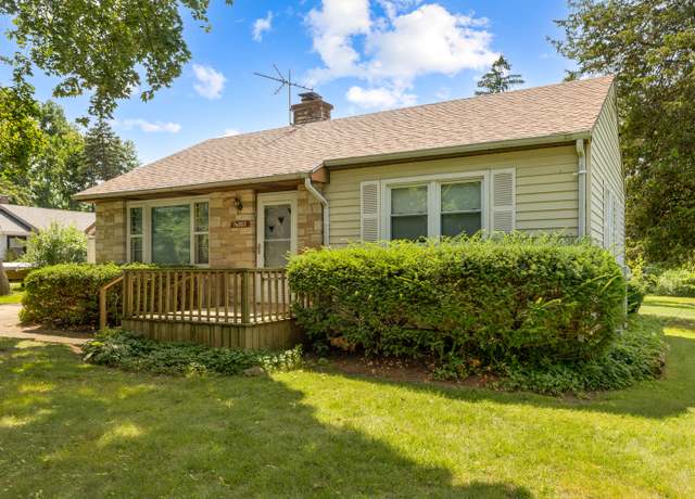Property at 7N300 Linden Ave, Medinah, IL 60157, 2 beds, 1.5 baths