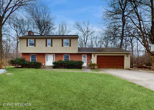 Property at 15105 W Rockland Rd, Libertyville, IL 60048, 4 beds, 2.5 baths