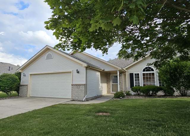 Property at 7 Crosswinds Ct #0, Bloomington, IL 61704, 2 beds, 2 baths