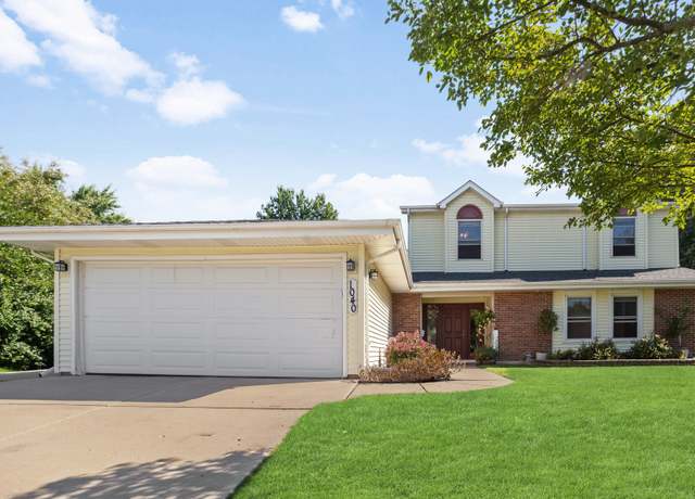 Property at 1040 Hermitage Ln, Hoffman Estates, IL 60169, 5 beds, 2.5 baths