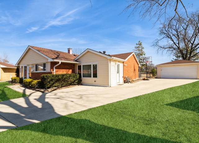 Property at 524 W Ridge Ct, Arlington Heights, IL 60004, 3 beds, 2 baths