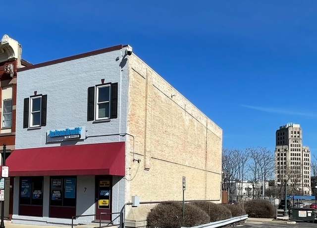 Property at 7 S State St, Elgin, IL 60123