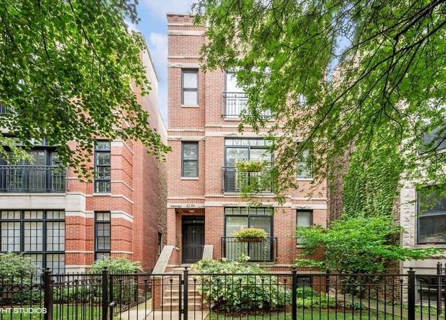 Property at 3238 N Kenmore Ave #3, Chicago, IL 60657, 2 beds, 2 baths
