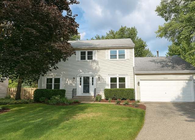 Property at 643 Kingsbury Ct, Algonquin, IL 60102, 4 beds, 2.5 baths