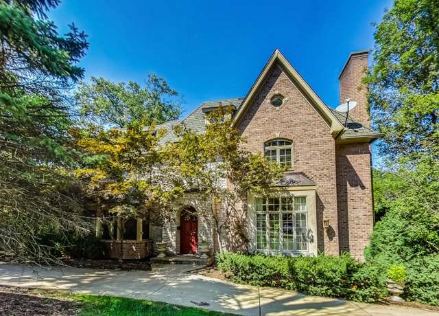 Property at 105 Fuller Rd, Hinsdale, IL 60521, 5 beds, 5.5 baths