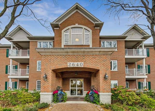 Property at 2640 Summit Dr #110, Glenview, IL 60025, 2 beds, 2 baths