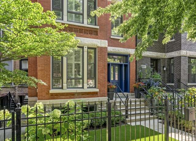 Property at 1319 N Oakley Blvd, Chicago, IL 60622, 4 beds, 3.5 baths