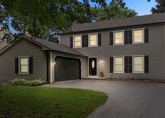 Property at 308 Eastern Ave, Barrington, IL 60010, 5 beds, 3.5 baths