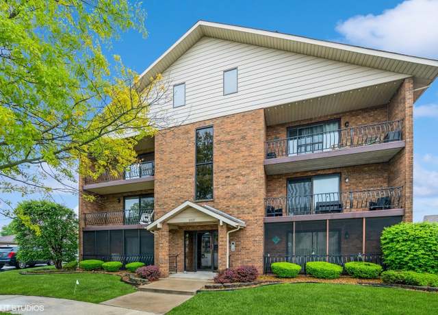 Property at 16825 81st Ct Unit 3E, Tinley Park, IL 60477, 2 beds, 2 baths