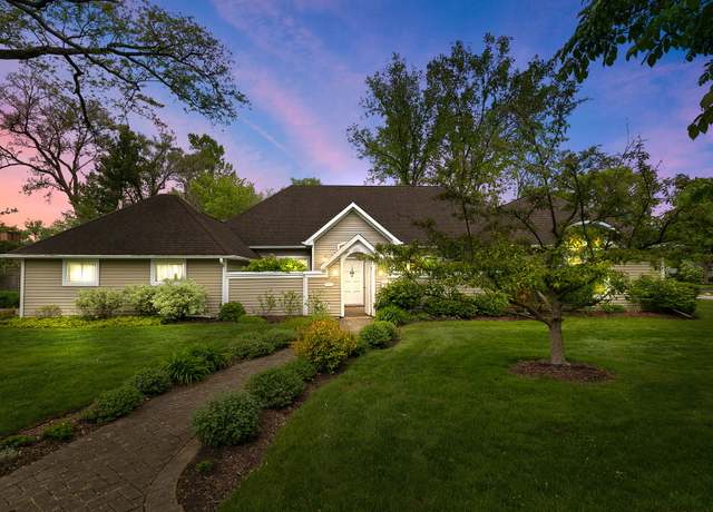 Property at 2131 Drury Ln, Northfield, IL 60093, 4 beds, 2.5 baths