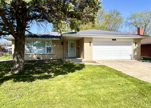 Property at 16921 S Ingleside Ave, South Holland, IL 60473, 3 beds, 2.5 baths