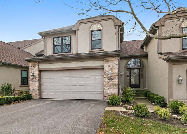 Property at 164 Chatsworth Cir, Schaumburg, IL 60194, 2 beds, 2.5 baths