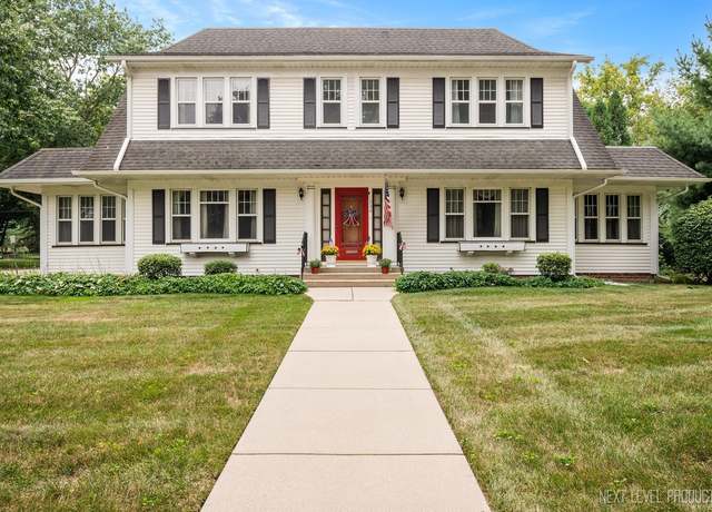 Property at 1334 W Downer Pl, Aurora, IL 60506, 4 beds, 3 baths