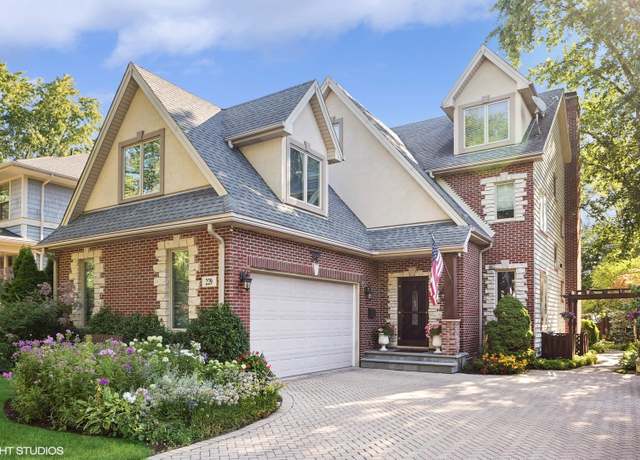 Property at 229 9th Ave, La Grange, IL 60525, 6 beds, 4.5 baths