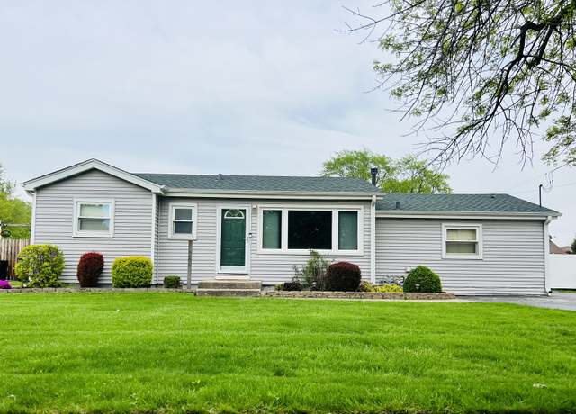 Property at 8605 Leclaire Ave, Burbank, IL 60459, 3 beds, 2 baths