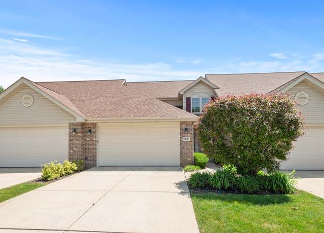 Property at 9403 Saratoga Ct, Hickory Hills, IL 60457, 3 beds, 3.5 baths