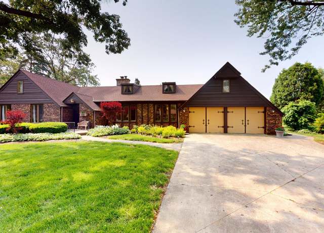 Property at 209 Viola Ln, Prospect Heights, IL 60070, 4 beds, 2 baths