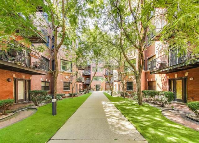 Property at 5942 S King Dr Unit 4S, Chicago, IL 60637, 3 beds, 2 baths