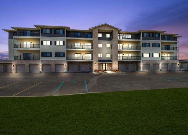 Property at 2034 W 75th Pl #42, Merrillville, IN 46410, 2 beds, 1.5 baths
