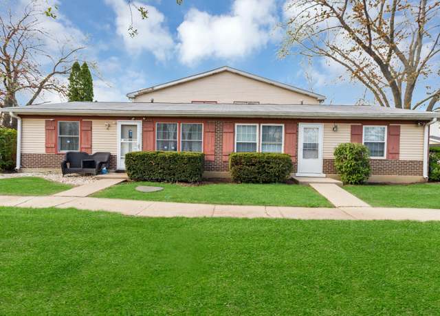 Property at 21 Wildwood Ln Unit G, Bolingbrook, IL 60440, 2 beds, 1 bath