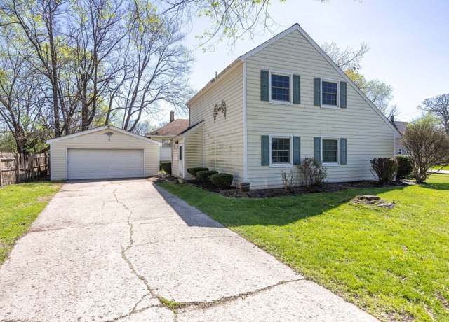 Property at 301 Oscar Ave, Joliet, IL 60433, 3 beds, 2 baths