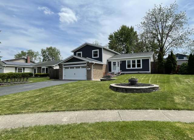 Property at 1051 Knollwood Ln, Bartlett, IL 60103, 3 beds, 1.5 baths