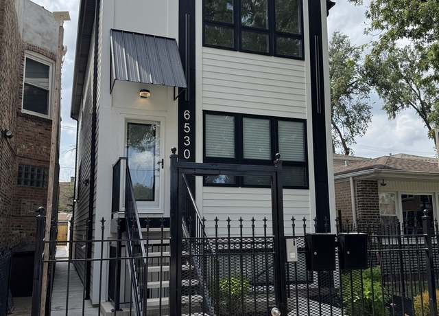 Property at 6530 S Champlain Ave, Chicago, IL 60637, 5 beds, 3.5 baths