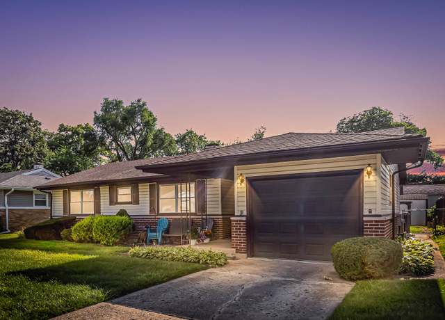 Property at 78 Ridgewood Rd, Elk Grove Village, IL 60007, 4 beds, 2 baths