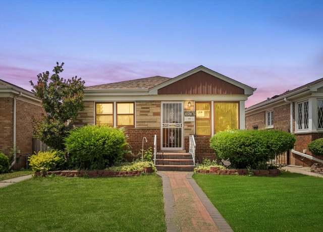 Property at 1028 32nd Ave, Bellwood, IL 60104, 3 beds, 1 bath