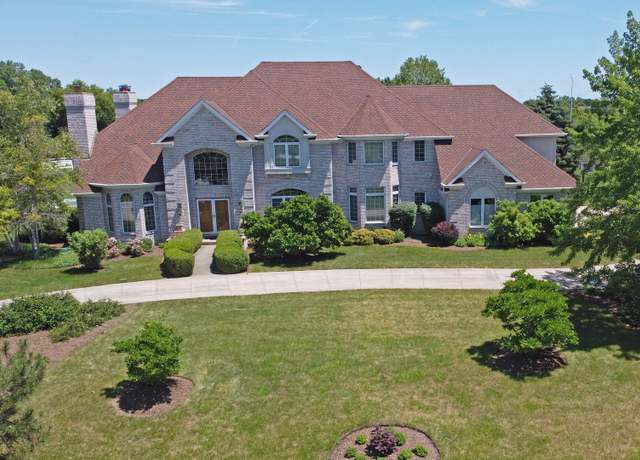 Property at 36625 N Kimberwick Ln, Wadsworth, IL 60083, 5 beds, 5.5 baths