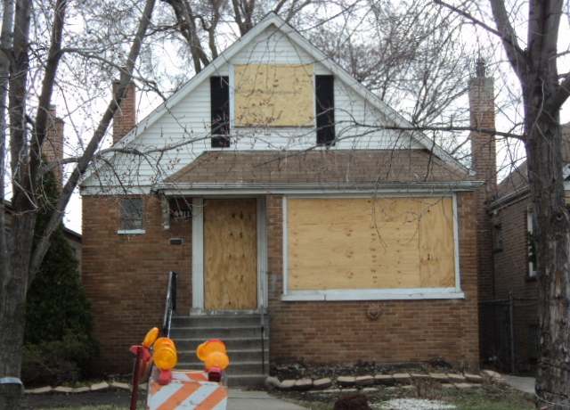 Property at 4911 S Knox Ave, Chicago, IL 60632, 4 beds, 2 baths