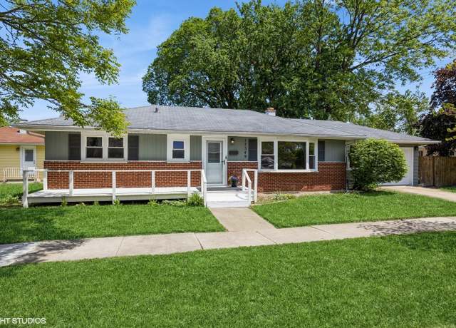 Property at 17349 70th Ave, Tinley Park, IL 60477, 3 beds, 1 bath