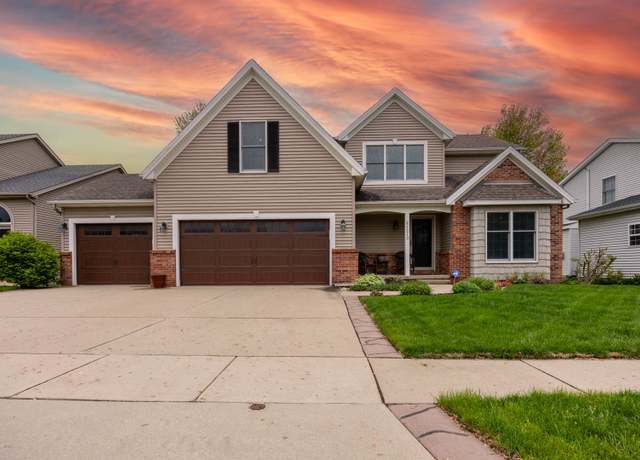Property at 1213 Big Horn Way, Normal, IL 61761, 5 beds, 3.5 baths