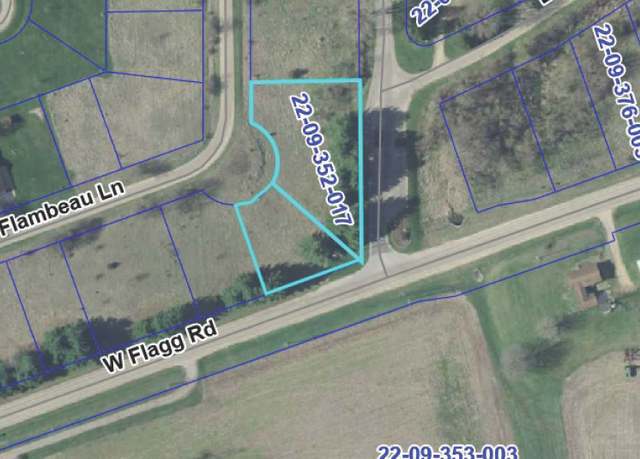Property at 110 Flambeau Ln, Dixon, IL 61021