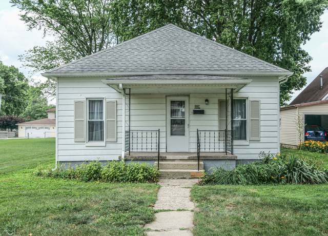 Property at 207 N Pine St, Villa Grove, IL 61956, 2 beds, 1 bath