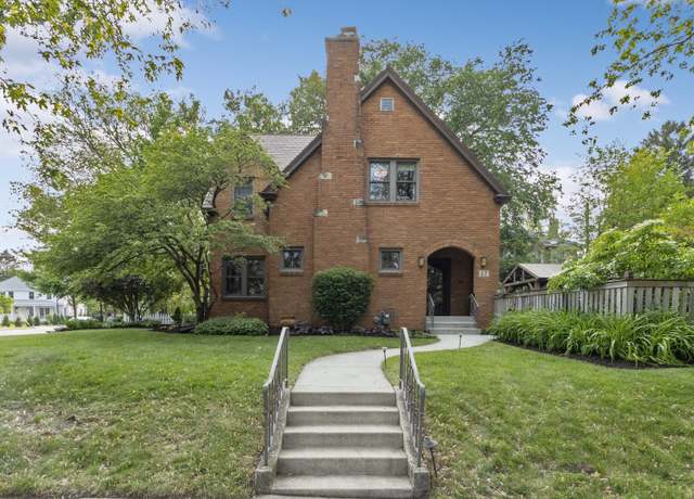 Property at 47 S Julian St, Naperville, IL 60540, 3 beds, 3 baths