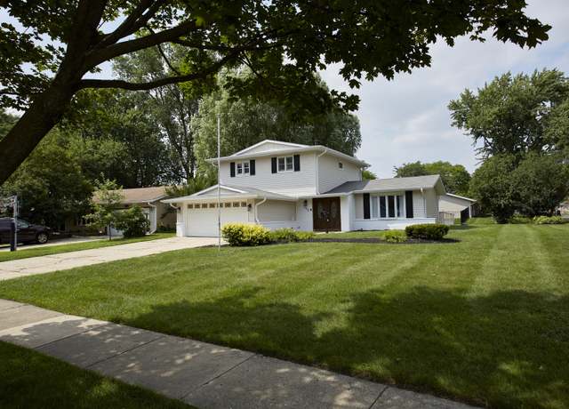 Property at 502 Hingham Ln, Schaumburg, IL 60193, 4 beds, 2.5 baths